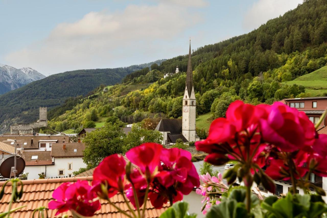 Pension Florian Burgusio Buitenkant foto
